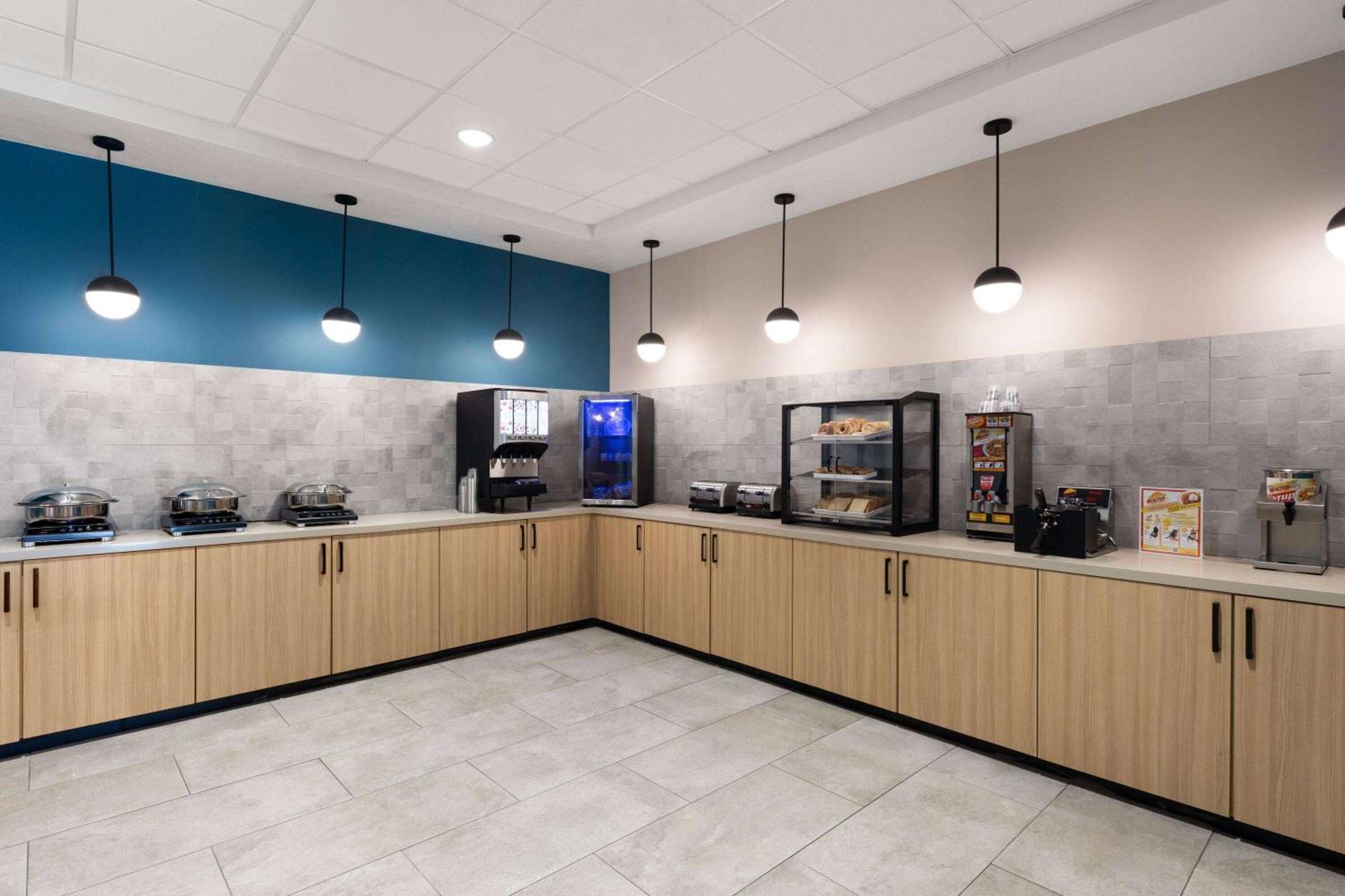 Hawthorn Extended Stay By Wyndham Kingman Exteriör bild